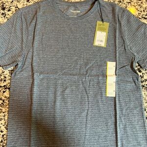 Men’s shirt size S NWT